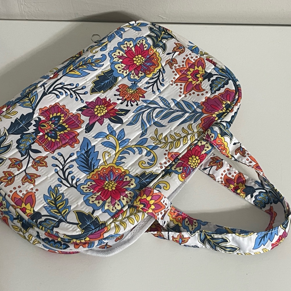 White Floral Travel‎ Organizer
